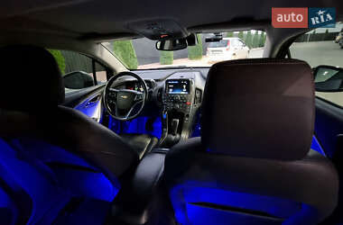 Хэтчбек Chevrolet Volt 2013 в 