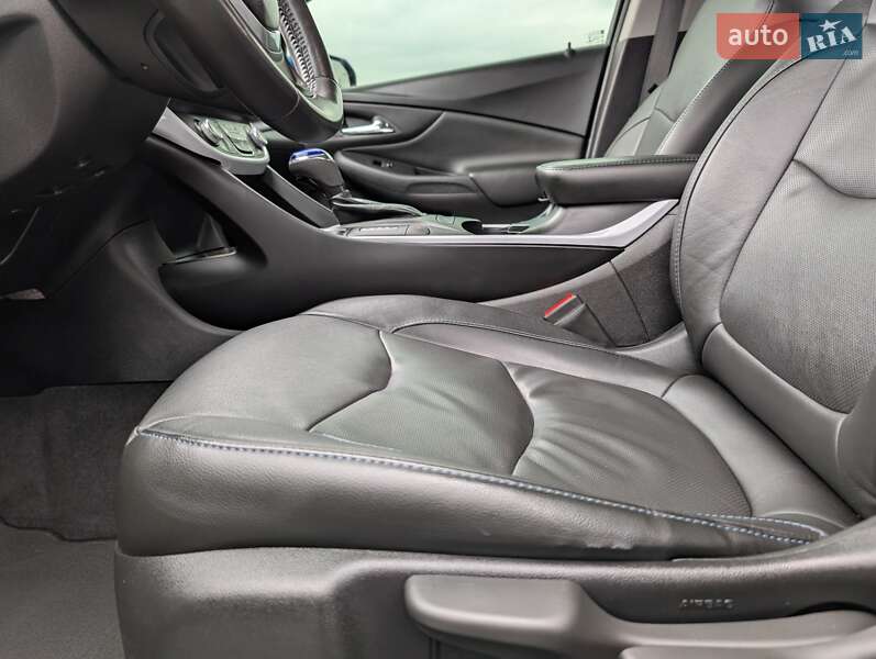 Хэтчбек Chevrolet Volt 2017 в Ирпене