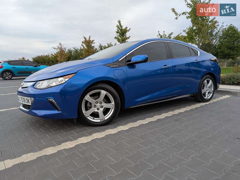 Хэтчбек Chevrolet Volt 2017 в Ирпене