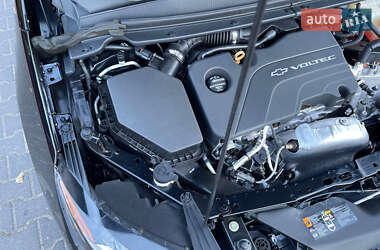 Хэтчбек Chevrolet Volt 2017 в 