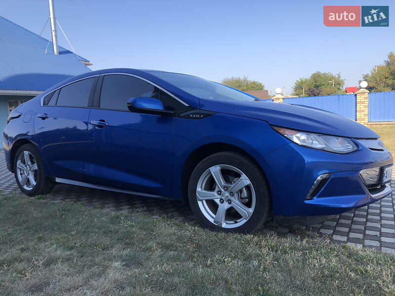 Хэтчбек Chevrolet Volt 2017 в Калиновке