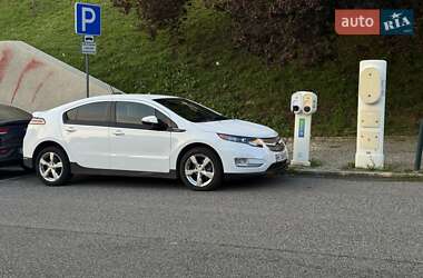 Хэтчбек Chevrolet Volt 2014 в 