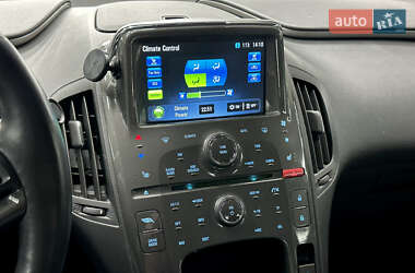 Хэтчбек Chevrolet Volt 2011 в 