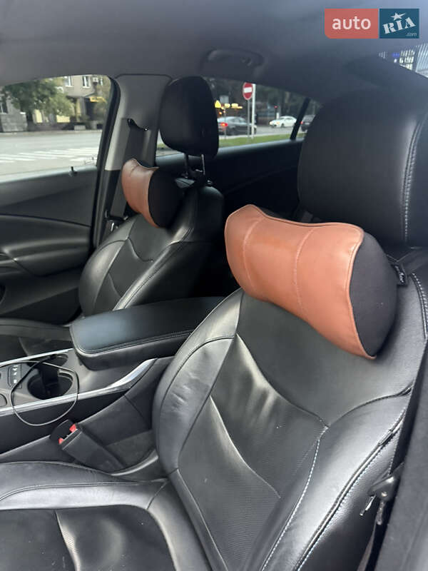 Хэтчбек Chevrolet Volt 2017 в Одессе фото 13 Хэтчбек Chevrolet Volt 2017 в Одессе