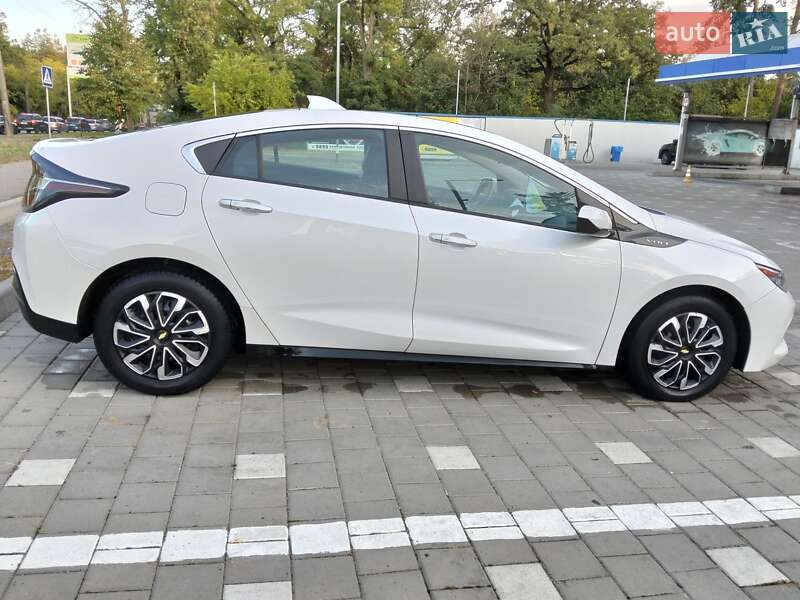 Хэтчбек Chevrolet Volt 2015 в Черкассах фото 8 Хэтчбек Chevrolet Volt 2015 в Черкассах