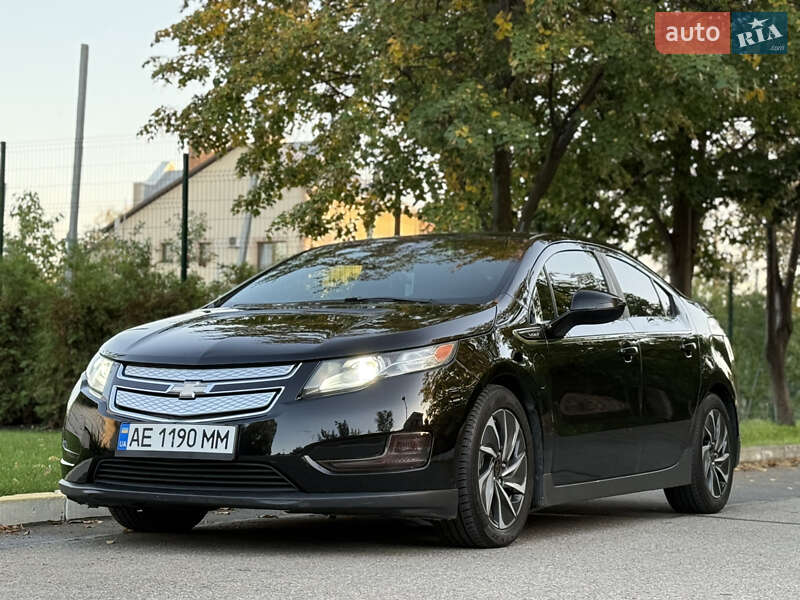 Хэтчбек Chevrolet Volt 2013 в Днепре