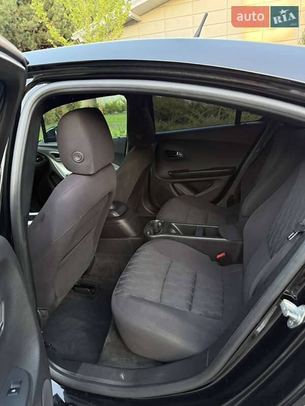 Хэтчбек Chevrolet Volt 2013 в Днепре