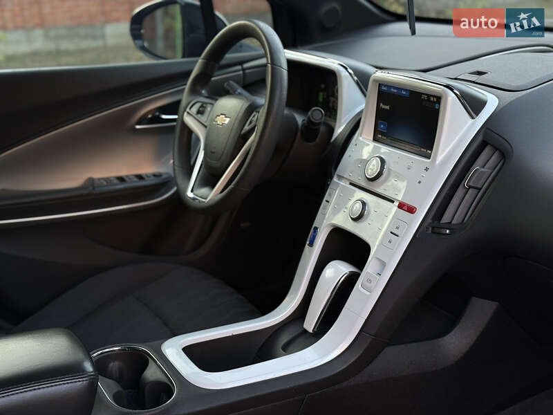 Хэтчбек Chevrolet Volt 2013 в Днепре