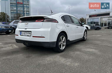 Хэтчбек Chevrolet Volt 2012 в 