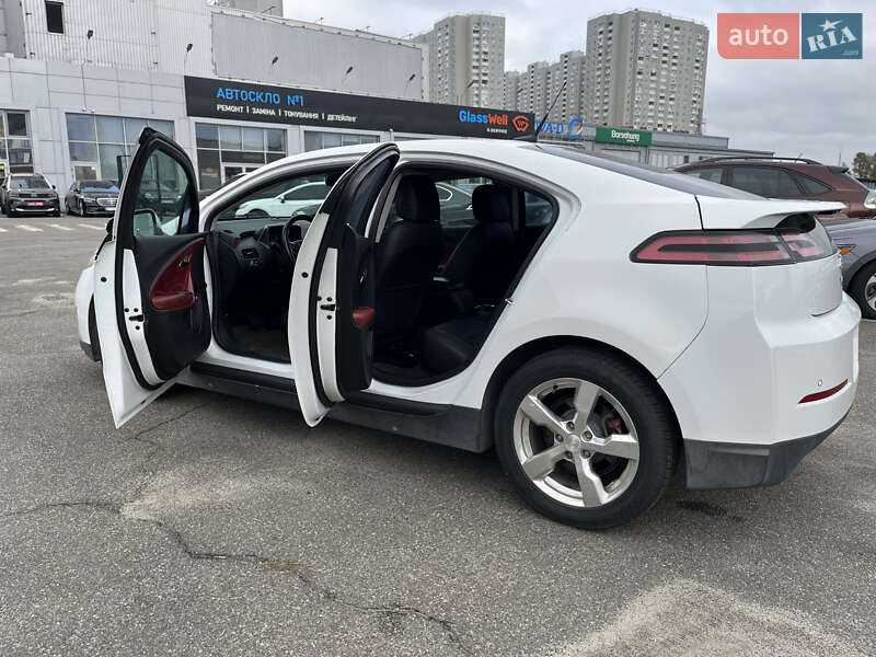 Хетчбек Chevrolet Volt 2012 в Києві фото 14 Хетчбек Chevrolet Volt 2012 в Києві
