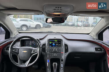 Хэтчбек Chevrolet Volt 2012 в 