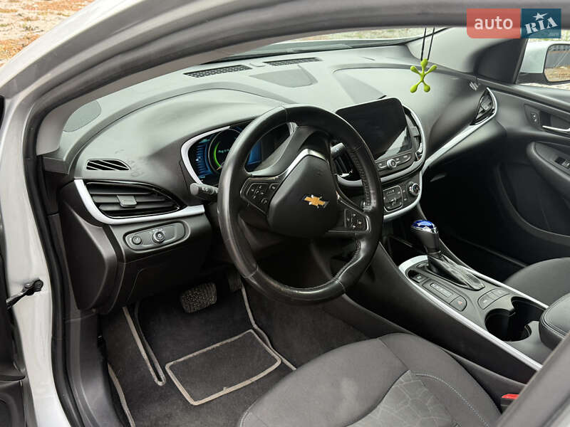 Хэтчбек Chevrolet Volt 2017 в Кропивницком фото 5 Хэтчбек Chevrolet Volt 2017 в Кропивницком