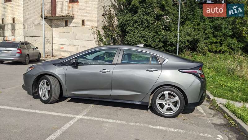 Хэтчбек Chevrolet Volt 2017 в Тернополе