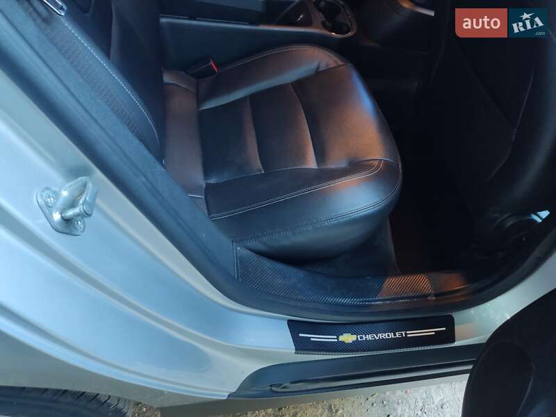 Хэтчбек Chevrolet Volt 2014 в Днепре фото 14 Хэтчбек Chevrolet Volt 2014 в Днепре