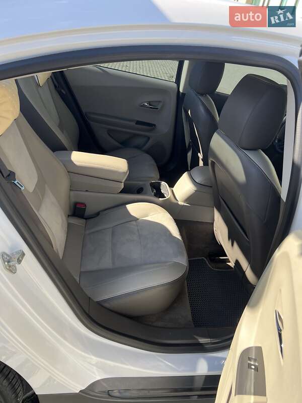 Хэтчбек Chevrolet Volt 2013 в Хмельницком фото 10 Хэтчбек Chevrolet Volt 2013 в Хмельницком