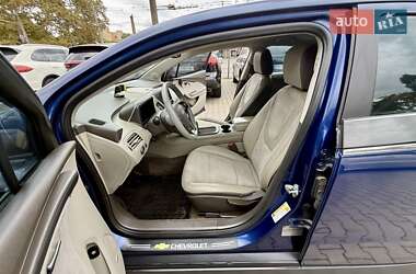 Хэтчбек Chevrolet Volt 2013 в 