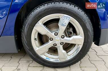 Хэтчбек Chevrolet Volt 2013 в 
