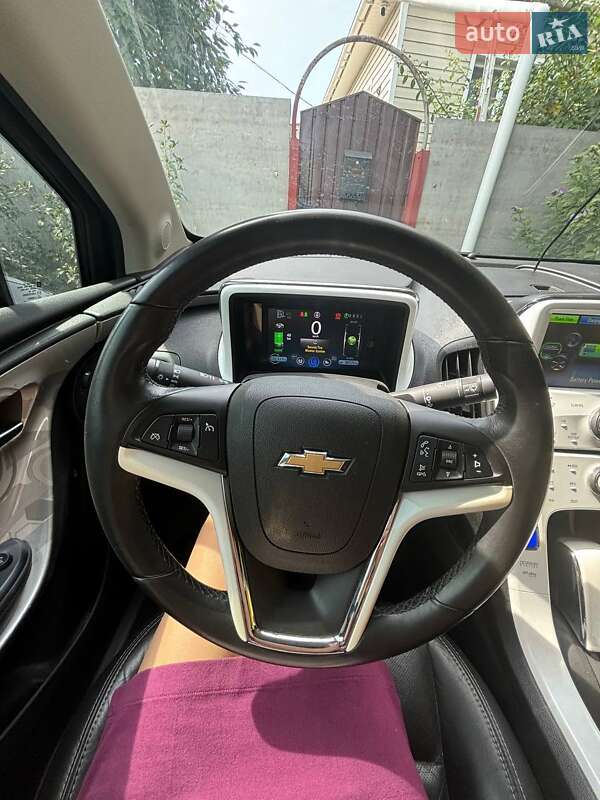Хэтчбек Chevrolet Volt 2010 в Конотопе