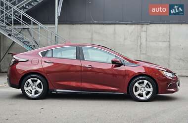 Хэтчбек Chevrolet Volt 2016 в 