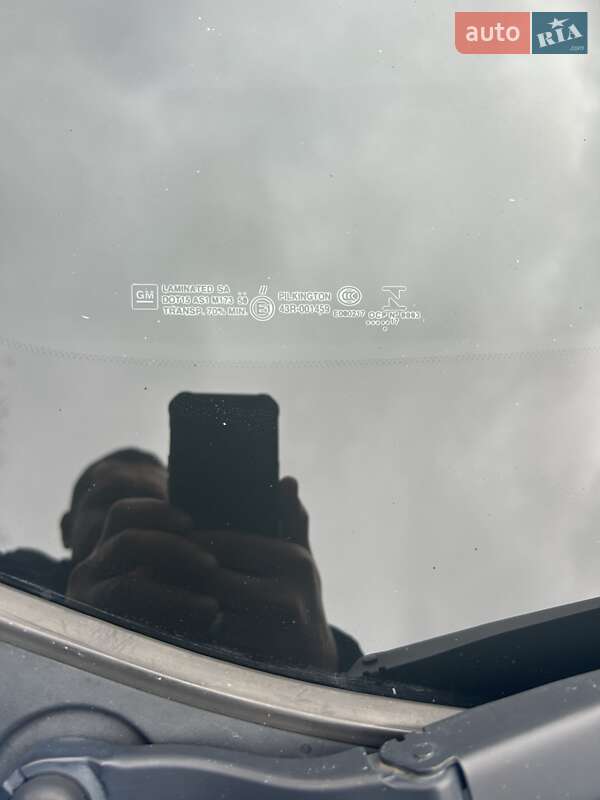 Хэтчбек Chevrolet Volt 2017 в Киеве