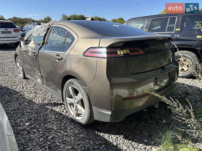 Хэтчбек Chevrolet Volt 2015 в Львове