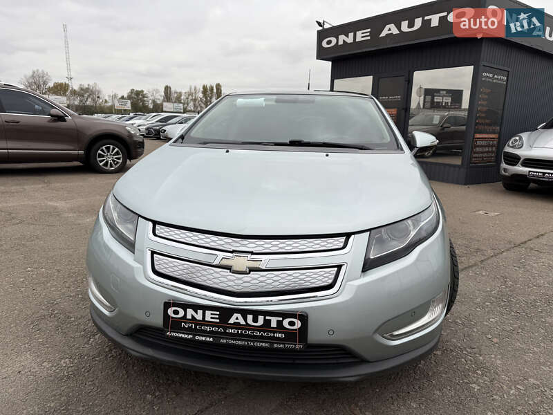 Хэтчбек Chevrolet Volt 2011 в Киеве