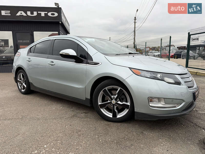 Хэтчбек Chevrolet Volt 2011 в Киеве
