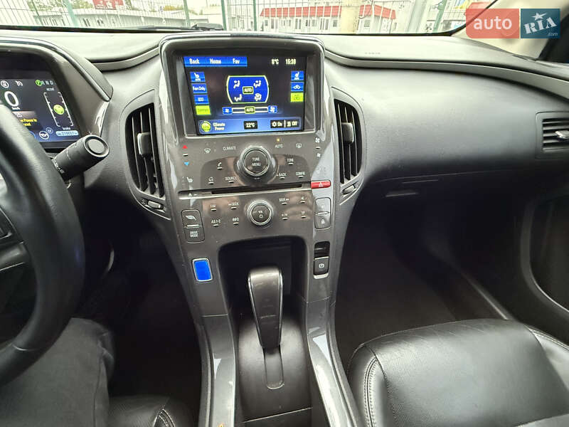 Хэтчбек Chevrolet Volt 2011 в Киеве