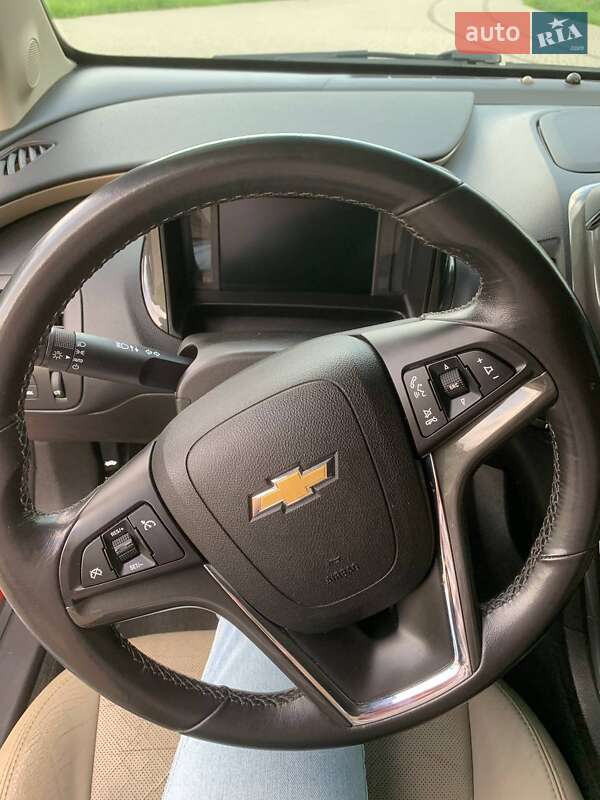 Хэтчбек Chevrolet Volt 2011 в Львове