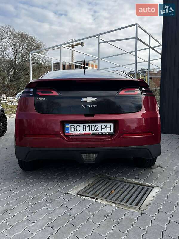Хэтчбек Chevrolet Volt 2011 в Львове