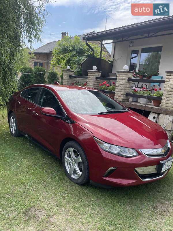Хэтчбек Chevrolet Volt 2018 в Золочеве фото 2 Хэтчбек Chevrolet Volt 2018 в Золочеве
