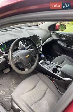 Хэтчбек Chevrolet Volt 2018 в Золочеве