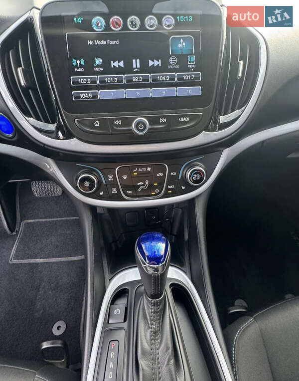 Хэтчбек Chevrolet Volt 2016 в Киеве