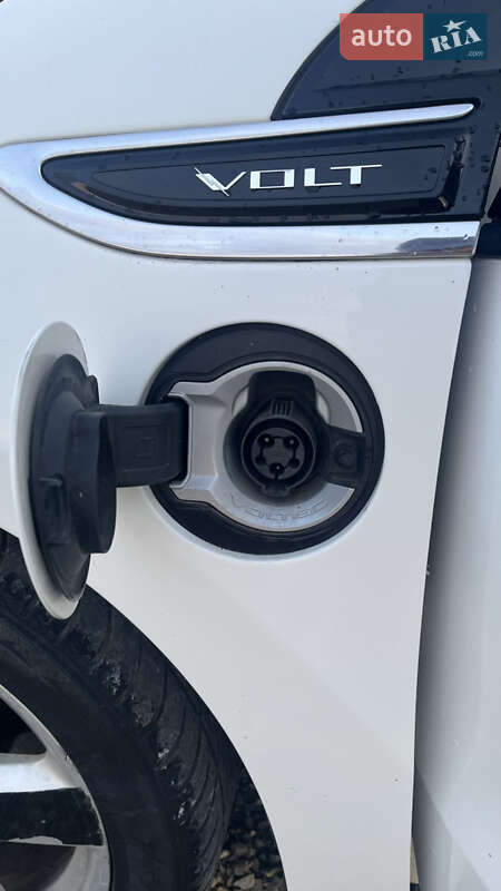 Хэтчбек Chevrolet Volt 2014 в Тернополе