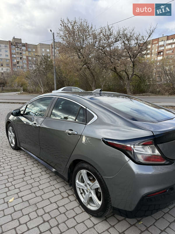 Хэтчбек Chevrolet Volt 2017 в Ивано-Франковске