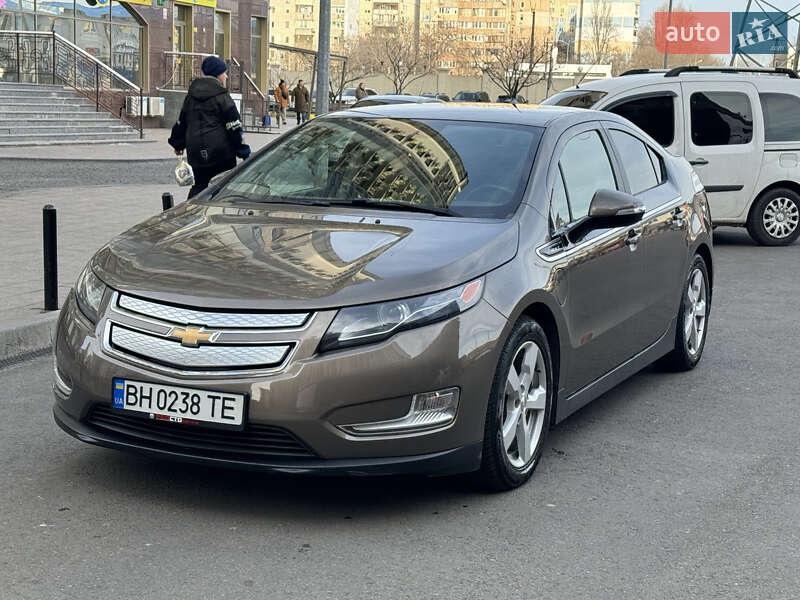 Хэтчбек Chevrolet Volt 2014 в Одессе фото 2 Хэтчбек Chevrolet Volt 2014 в Одессе