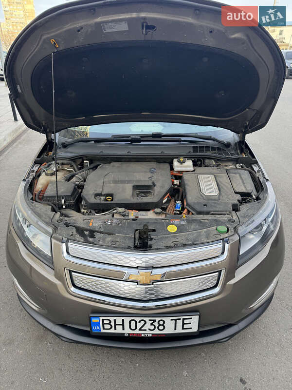 Хэтчбек Chevrolet Volt 2014 в Одессе фото 7 Хэтчбек Chevrolet Volt 2014 в Одессе