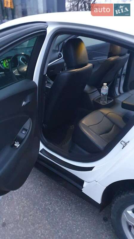 Хэтчбек Chevrolet Volt 2017 в Харькове