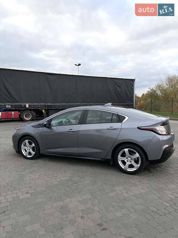 Хетчбек Chevrolet Volt 2017 в Кам'янському