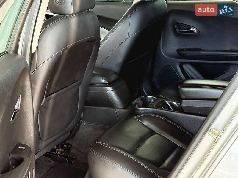 Хэтчбек Chevrolet Volt 2014 в Одессе фото 14 Хэтчбек Chevrolet Volt 2014 в Одессе