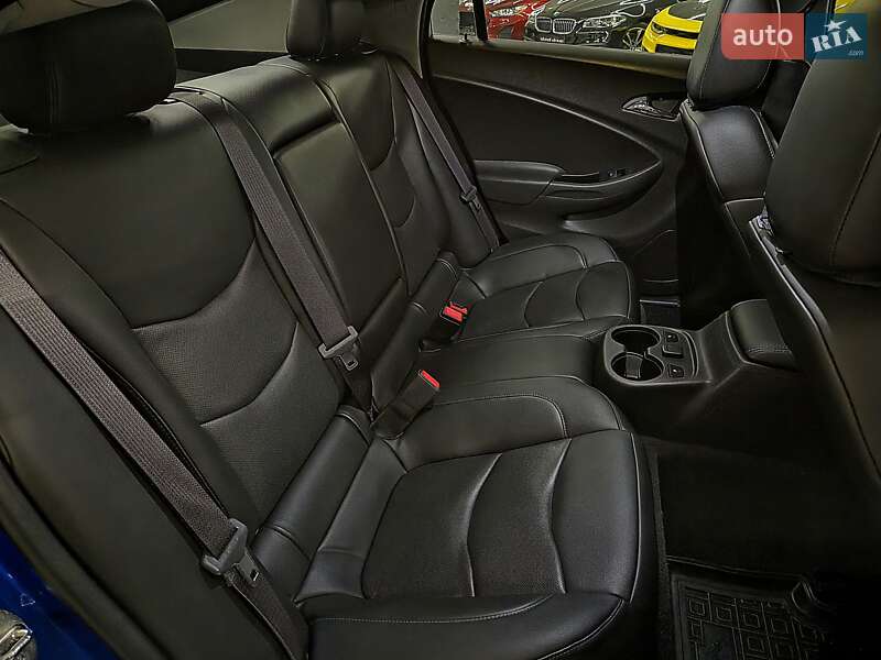Хэтчбек Chevrolet Volt 2016 в Николаеве фото 12 Хэтчбек Chevrolet Volt 2016 в Николаеве
