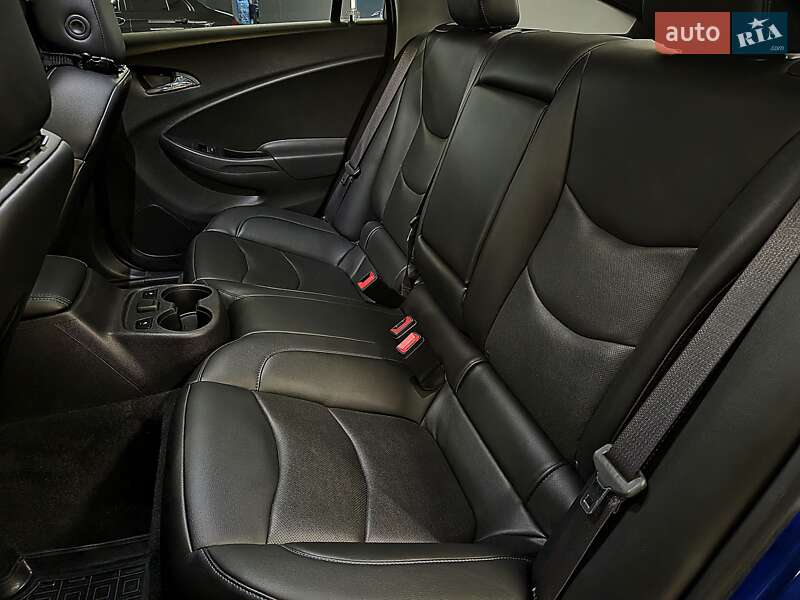 Хэтчбек Chevrolet Volt 2016 в Николаеве фото 11 Хэтчбек Chevrolet Volt 2016 в Николаеве