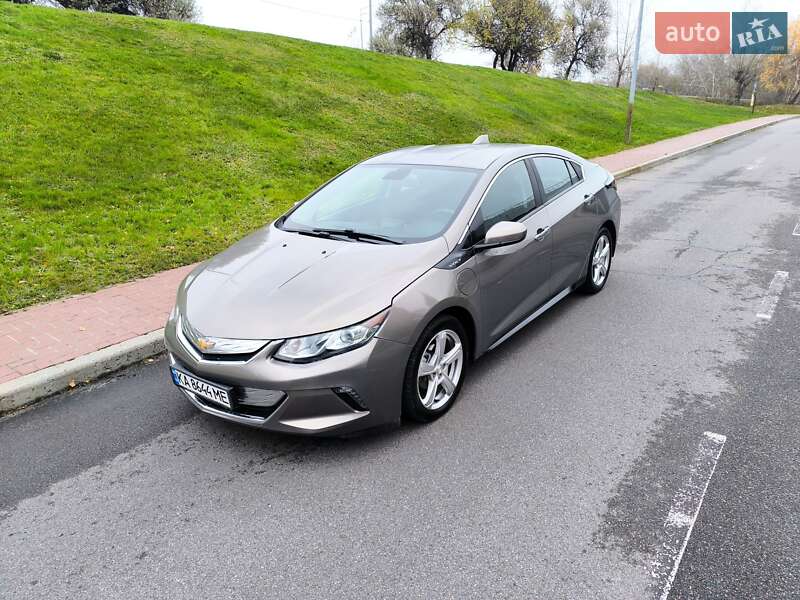 Хэтчбек Chevrolet Volt 2017 в Киеве фото 2 Хэтчбек Chevrolet Volt 2017 в Киеве
