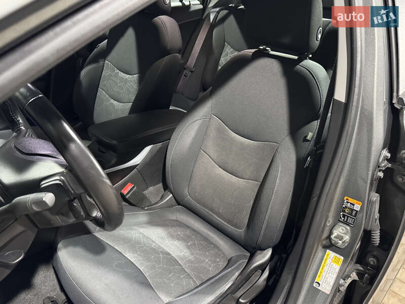Хэтчбек Chevrolet Volt 2016 в Одессе