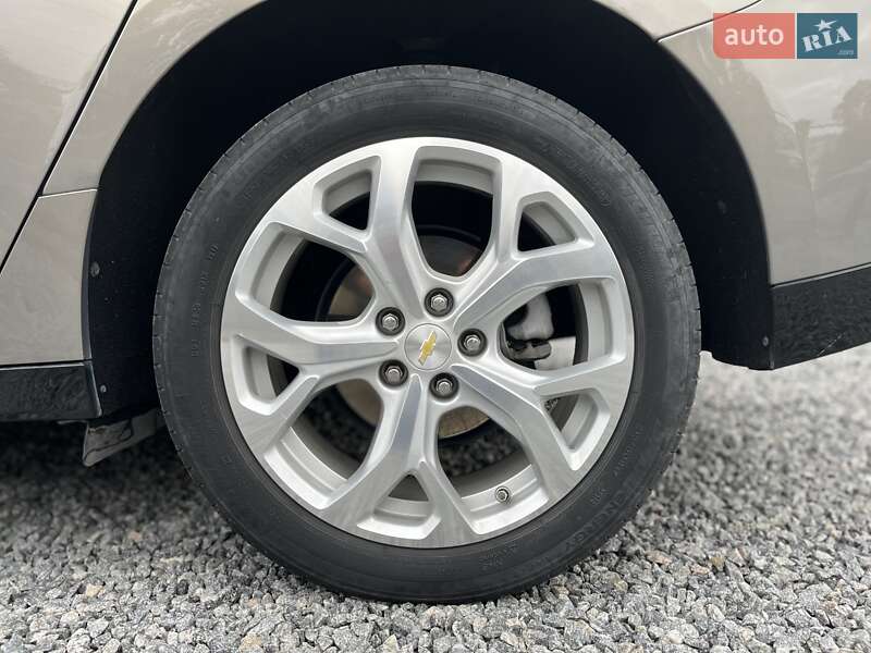 Хэтчбек Chevrolet Volt 2017 в Днепре