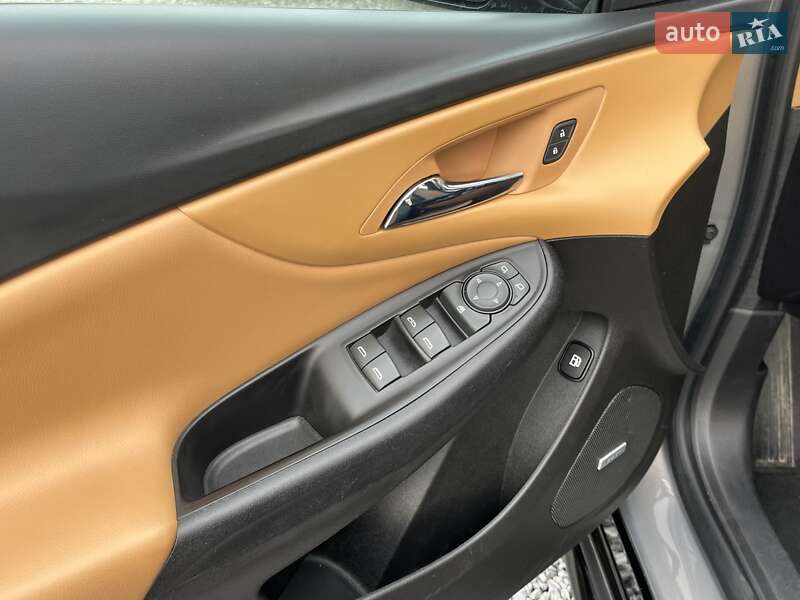 Хэтчбек Chevrolet Volt 2017 в Днепре