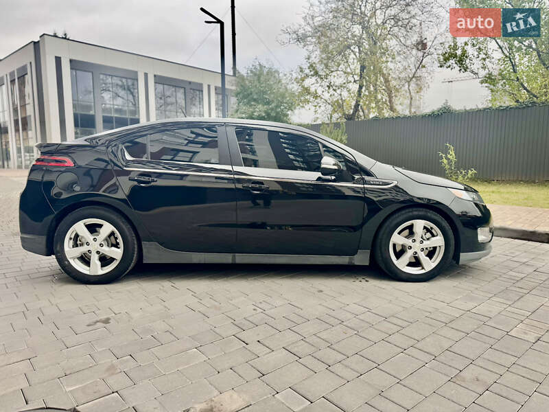 Хэтчбек Chevrolet Volt 2014 в Виннице