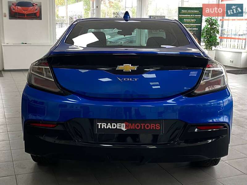Хэтчбек Chevrolet Volt 2017 в Киеве
