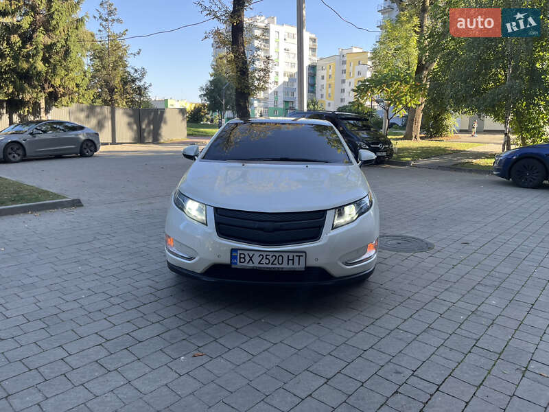 Хетчбек Chevrolet Volt 2011 в Івано-Франківську