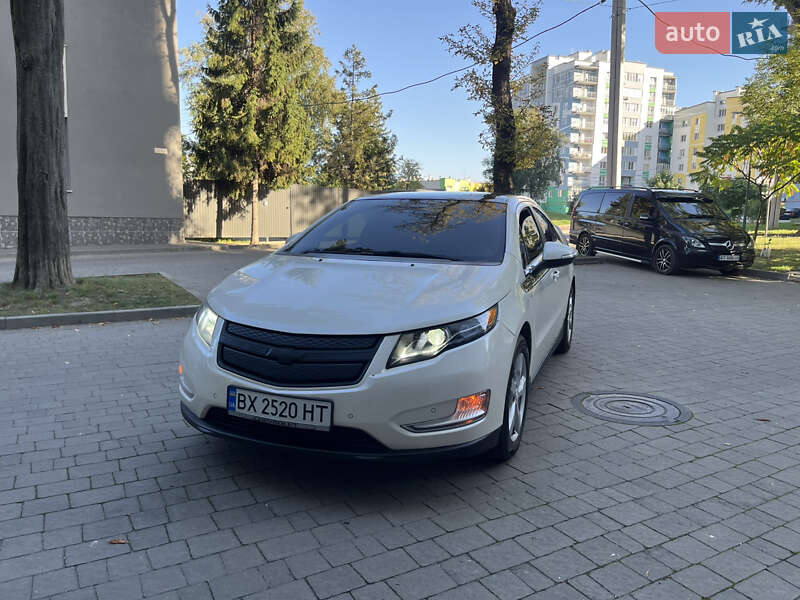 Хетчбек Chevrolet Volt 2011 в Івано-Франківську